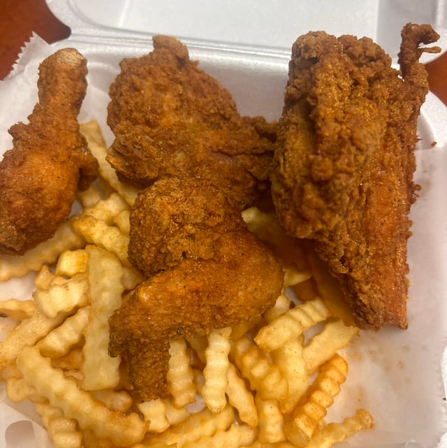 4 Pieces Fried Chicken.